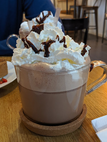 Comentarii opinii despre Domi