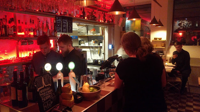 Dubbel Dubbel - Gastronomi och hotellverksamhet