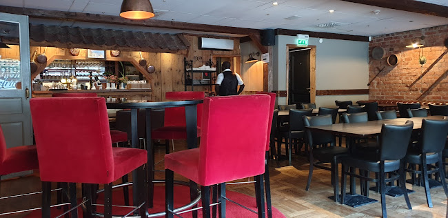 Opinii despre Kings Arms i Avesta AB în Avesta - Gastronomi och hotellverksamhet