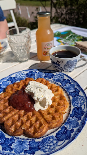 Comentarii opinii despre Mariebergsskogens våffelkafé Spikgården