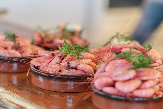 Opinii despre Restaurang Borka Brygga în Enånger - Gastronomi och hotellverksamhet