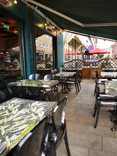 Yomo Uddevalla - Gastronomi och hotellverksamhet