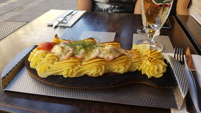 Stora Vikingen: Röde Orm / Viking Bar - Stockholm