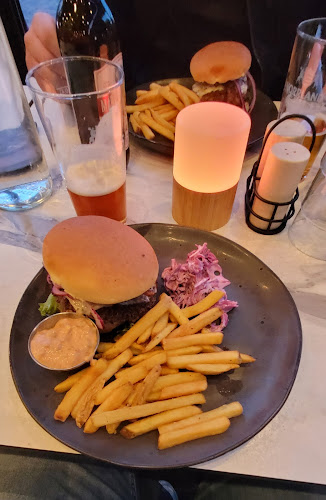 Opinii despre Twin City - Dinner & Drinks în Jönköping - Gastronomi och hotellverksamhet