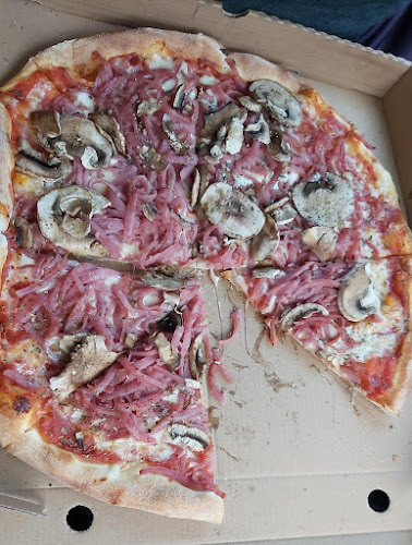 Opinii despre Vitaby Gatukök & Pizzeria în Vitaby - Gastronomi och hotellverksamhet