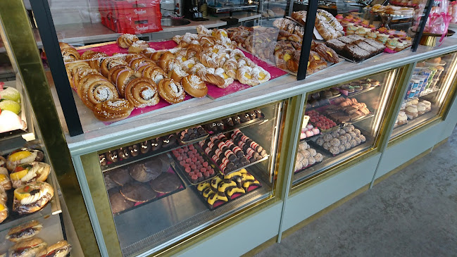 Bullis på öster (Bullvivans Konditori) - Örebro