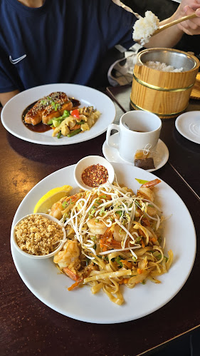 Asian House Restaurang Phone number