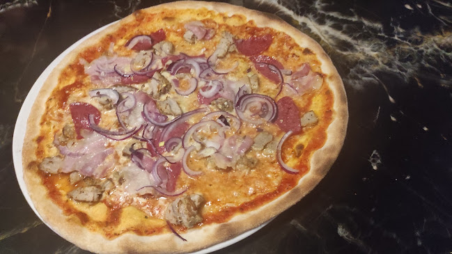 Kirris Restaurang & Pizzeria - Gastronomi och hotellverksamhet