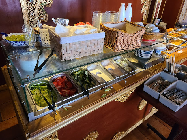 Coco Thai - Gastronomi och hotellverksamhet