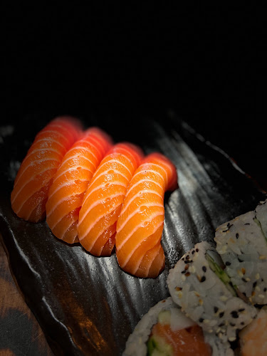 Suzu Sushi Phone number