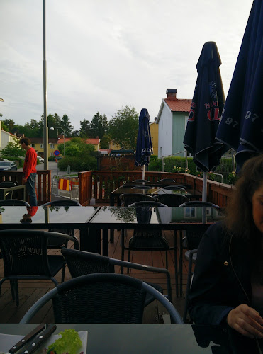 Comentarii opinii despre Tina Maria