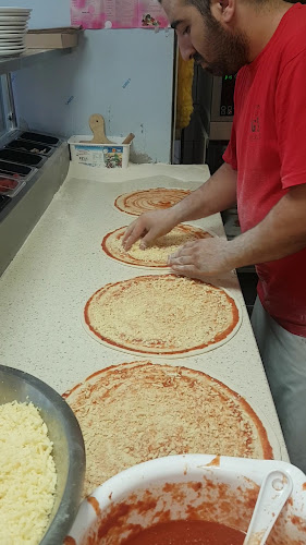 Reviews of DG's Fastfood in Enskededalen - Gastronomi och hotellverksamhet