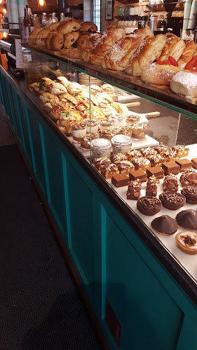 Simons Rosteri & Bageri