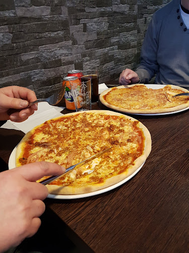 Opinii despre Restaurang Pizzeria Capri i Kisa în Kisa - Gastronomi och hotellverksamhet