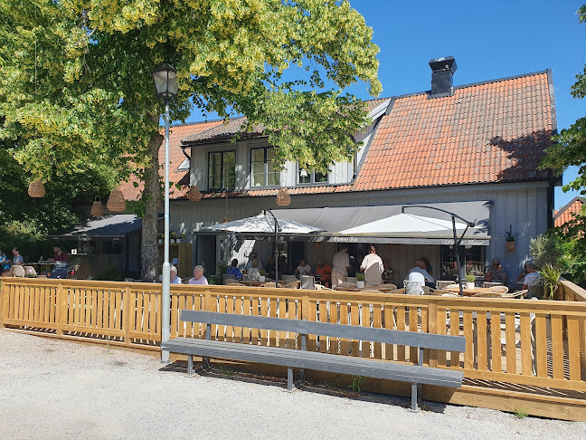 Farbror Blå - Gastronomi och hotellverksamhet