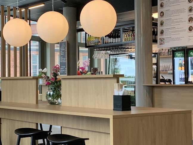 Mannam - Gastronomi och hotellverksamhet