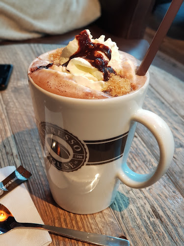 Opinii despre Espresso House Karlstad 15-huset în Karlstad - Gastronomi och hotellverksamhet