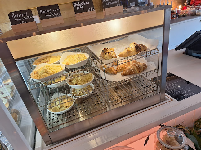 Comentarii opinii despre Jenny Gelato Café