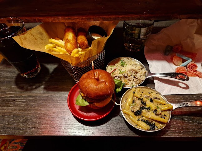 Pinchos (Götabergsgatan) - Gastronomi och hotellverksamhet