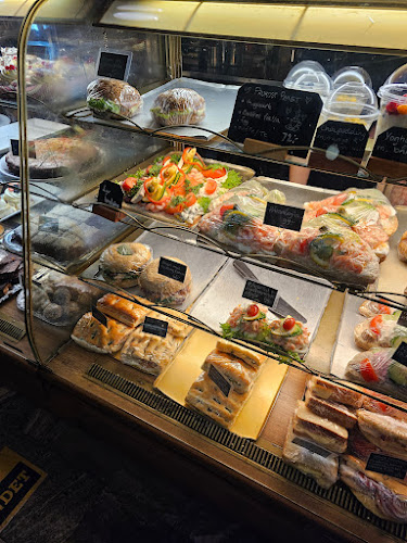 Cafe Orion - Gastronomi och hotellverksamhet