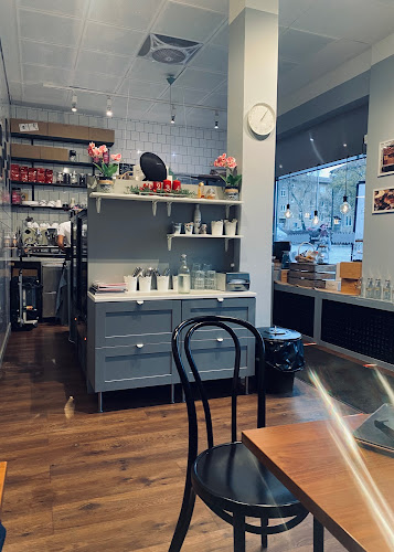 Bonne Femme Open Times