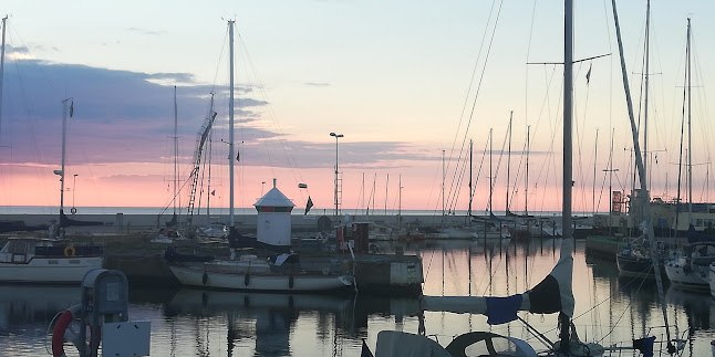 Piraten pizzeria - Gastronomi och hotellverksamhet