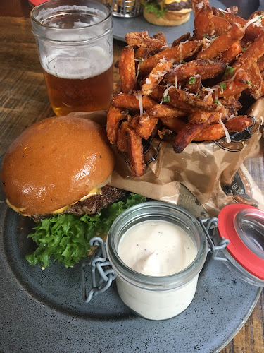 Opinii despre Bada Bing City în Jönköping - Gastronomi och hotellverksamhet