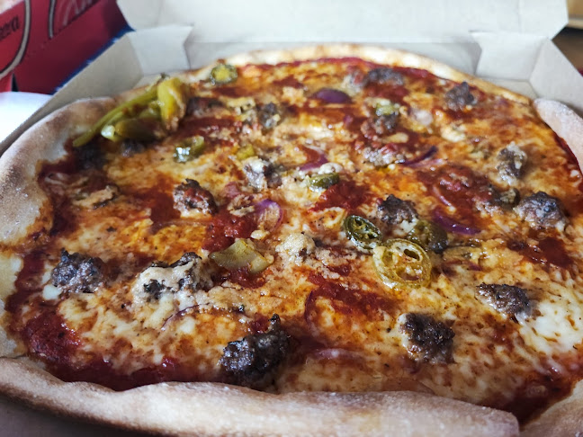 Pizza Time - Gastronomi och hotellverksamhet