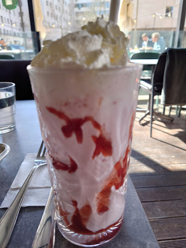 Sandhamnsgatan 1, 115 40 Stockholm