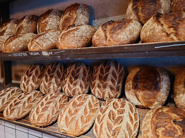 Simons Rosteri & Bageri