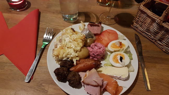 Road 63 Lindfors AB - Gastronomi och hotellverksamhet