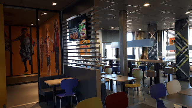 Opinii despre McDonalds Motala în Motala - Gastronomi och hotellverksamhet