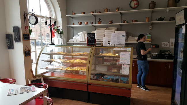 Den Lille Danske - Gastronomi och hotellverksamhet