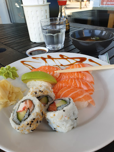 Thai Thai - Gastronomi och hotellverksamhet