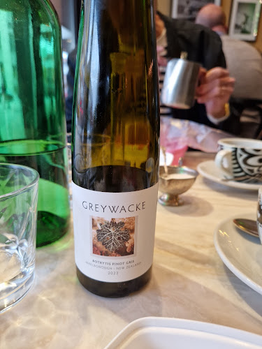 Sundbybergs Vinbar - Gastronomi och hotellverksamhet