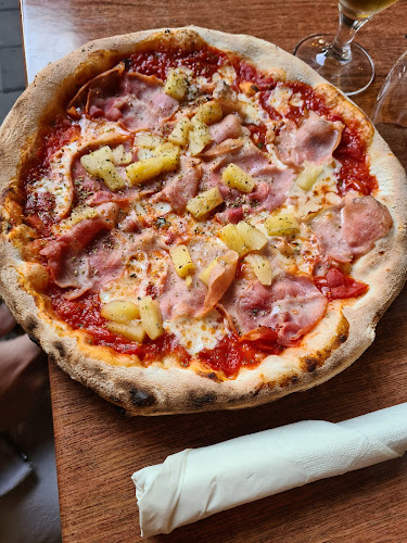 Mamma Mia Phone number