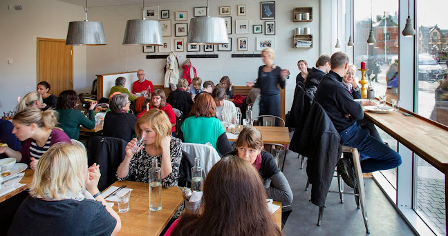 ROST Mat & Kaffe - Gastronomi och hotellverksamhet