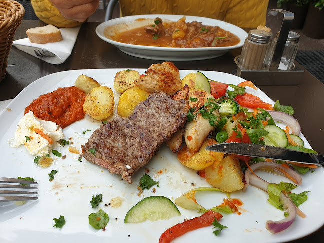 Opinii despre Restaurant Bosna în Göteborg - Gastronomi och hotellverksamhet