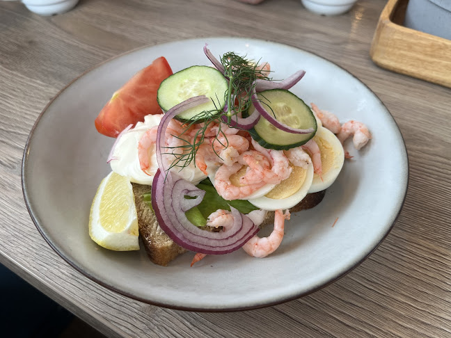 Comentarii opinii despre Café Lotsutkiken