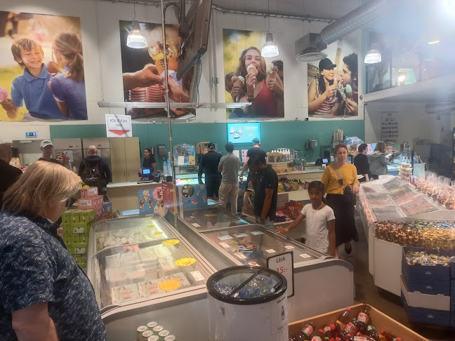 Comentarii opinii despre Triumf Glass & Godis