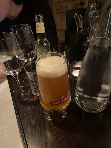 Brasserie Lavette - Gastronomi och hotellverksamhet