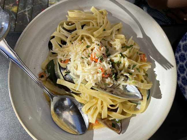 Restaurang Montmartre - Gastronomi och hotellverksamhet