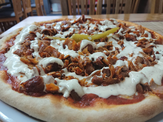 Pizza For You - Gastronomi och hotellverksamhet