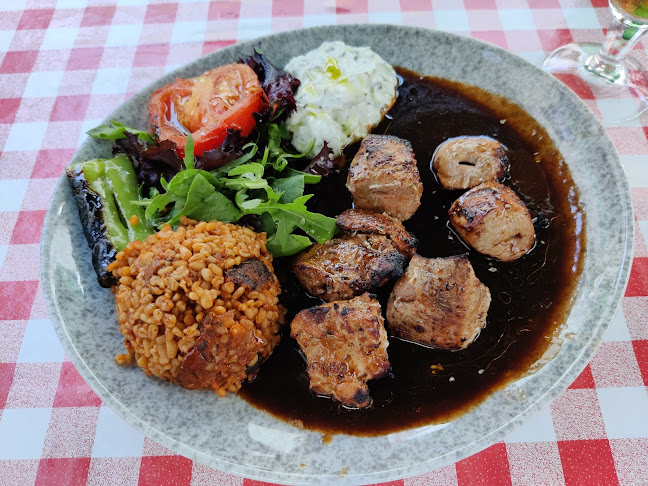 Santorini Sofras Meze Kolgrill - Gastronomi och hotellverksamhet