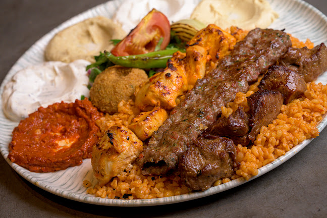 Grillhouse - Gastronomi och hotellverksamhet