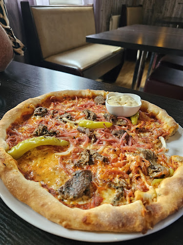 Comentarii opinii despre Dejes kvarterskrog & pizzahouse