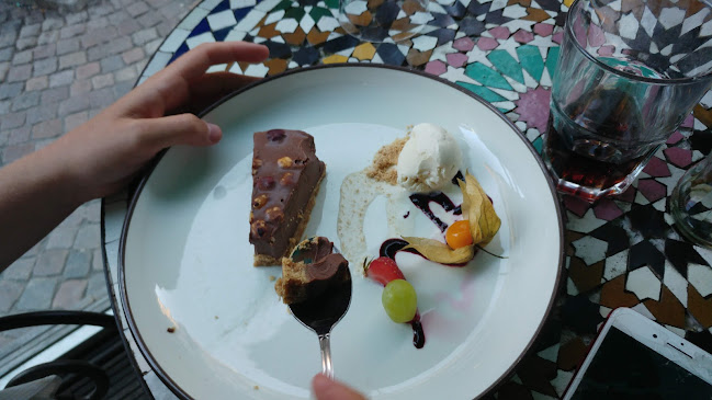 Nonna - Gastronomi och hotellverksamhet