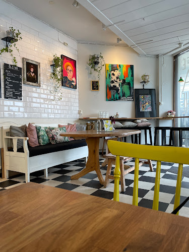 Comentarii opinii despre Café La Vache