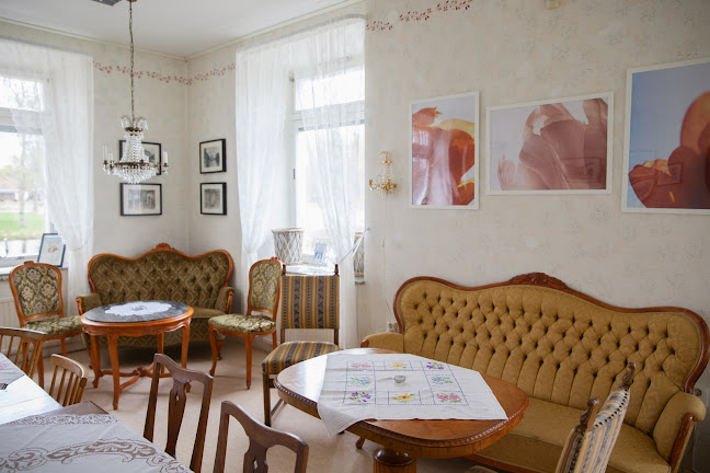 Strömsbergs - Cafe * Konferens * Fest - Gastronomi och hotellverksamhet