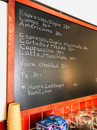 Manniny - Gastronomi och hotellverksamhet